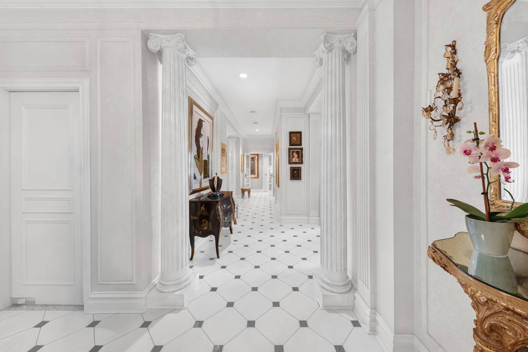 Splendid grand scale six room residence of approximately 2, 250 square feet in a superb location on Park Avenue.