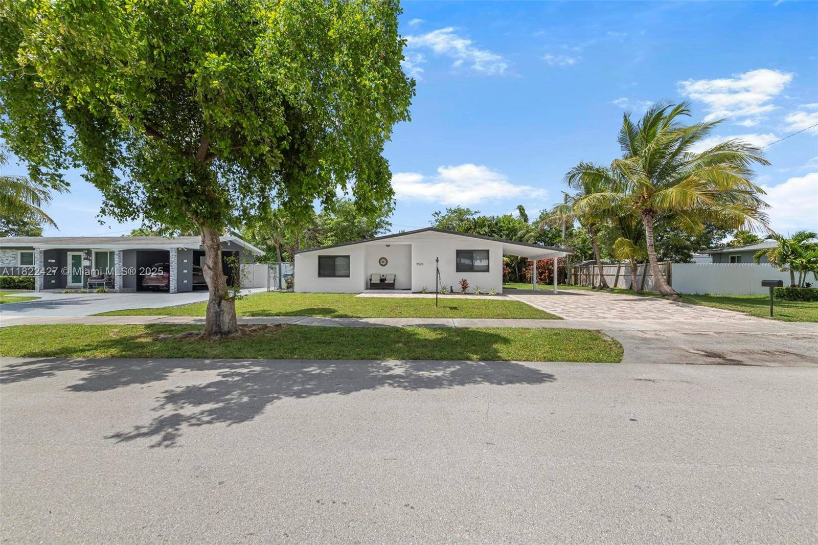 Just listed in Cutler Bay !