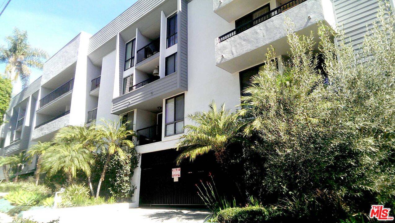 906 N Doheny Dr 1BR Sunset Strip La