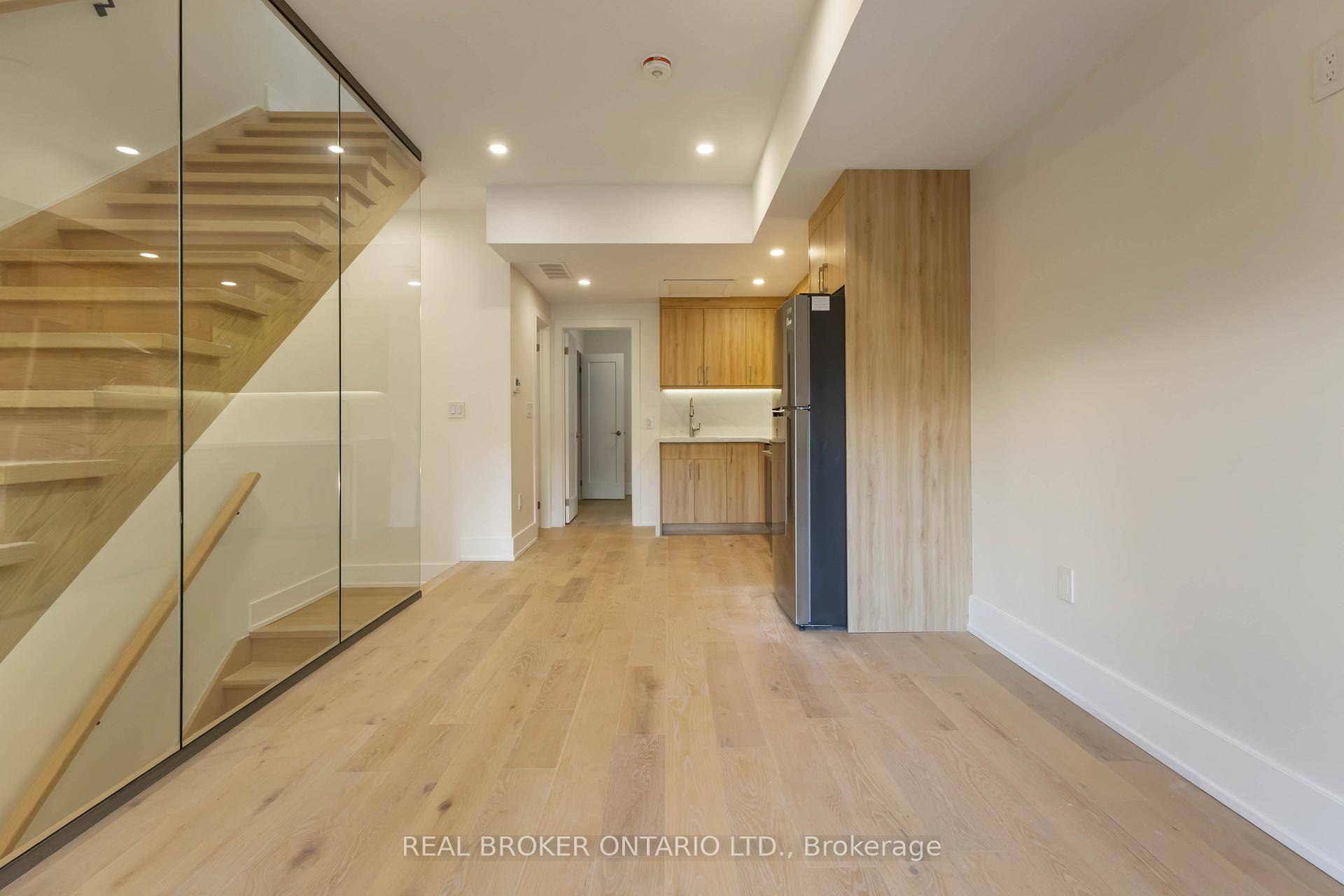 Unit R at Jones House offers 1, 109 square feet of split level living across three levels, thoughtfully designed for both comfort and style.