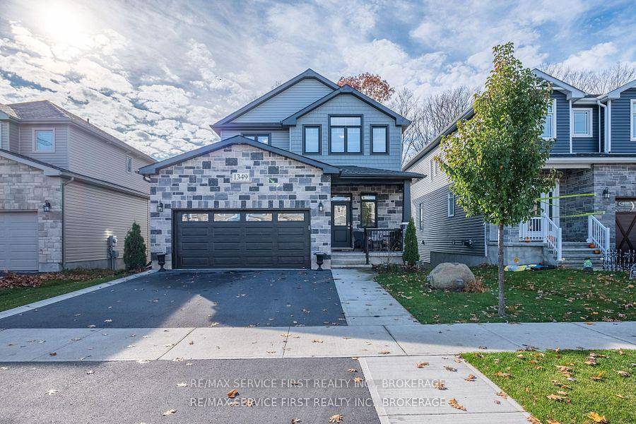 Welcome to 1349 Ottawa Street in Creekside Valley a vibrant, family friendly community known for its scenic walking trails, beautiful parks, and nearby school.