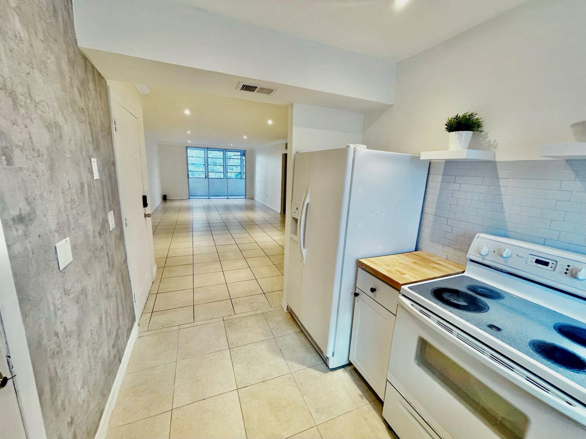 Beautifully renovated 2 bed 2 bath condo.
