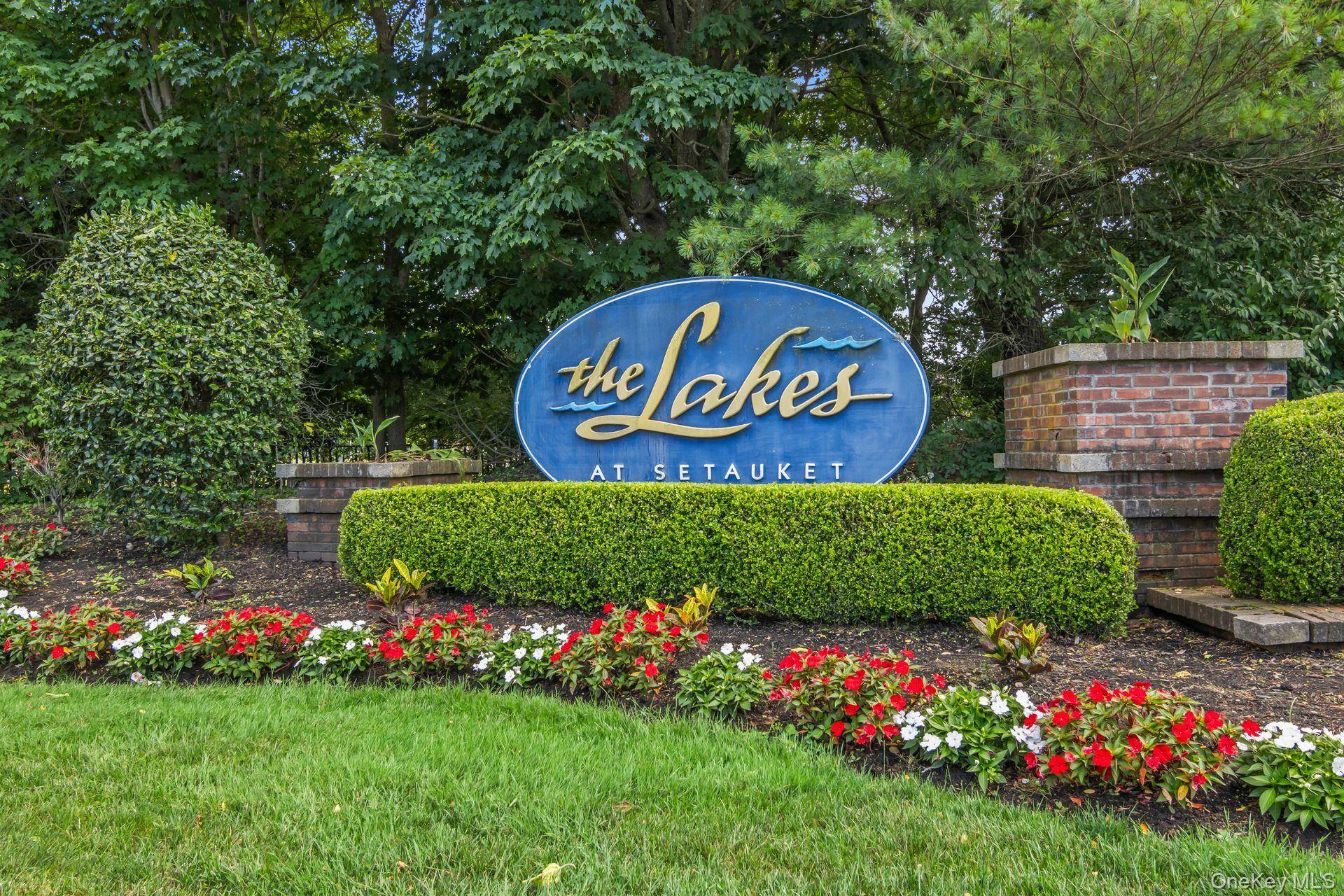 Welcome to 29 Erin Lane at The Lakes at Setauket.