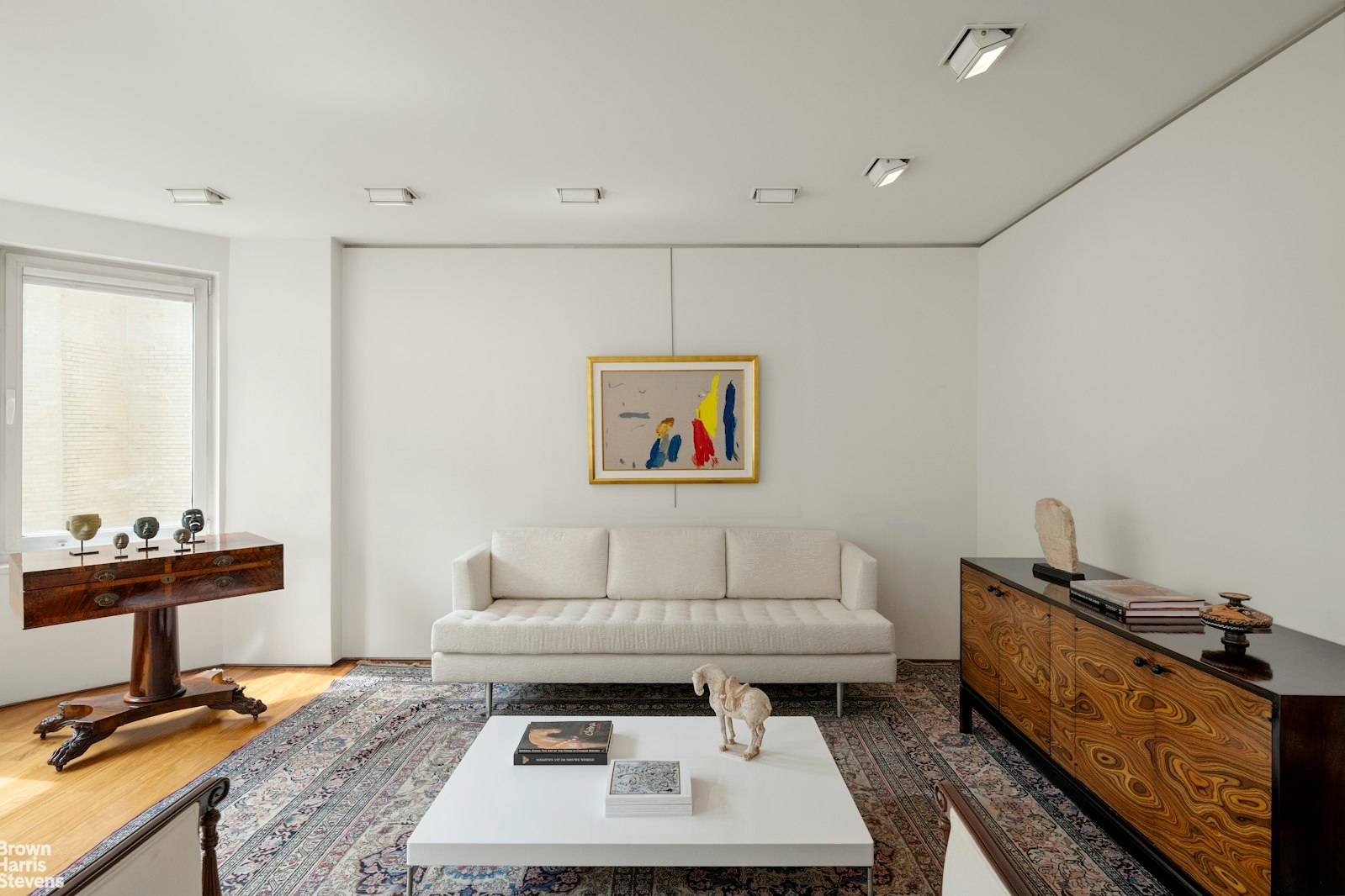 Distinctive Two Bedroom, Two Bath on Prime Fifth Avenue This sun drenched residence is perfectly positioned on one of Manhattan's most iconic avenues.