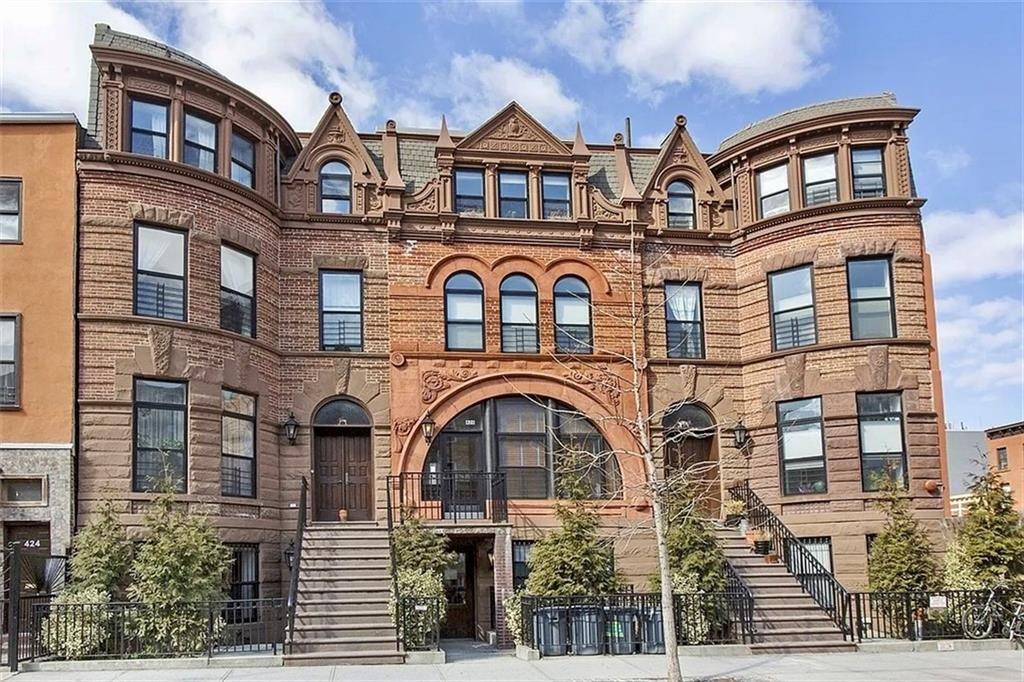 Welcome to this stunning top floor 2 bedroom condo, located in one of the most charming pre war buildings in Clinton Hill.