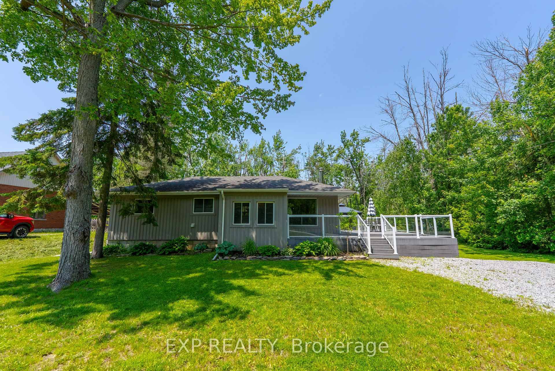 Turn Key Waterfront Cottage Between Fenelon Falls amp ; Bobcaygeon.