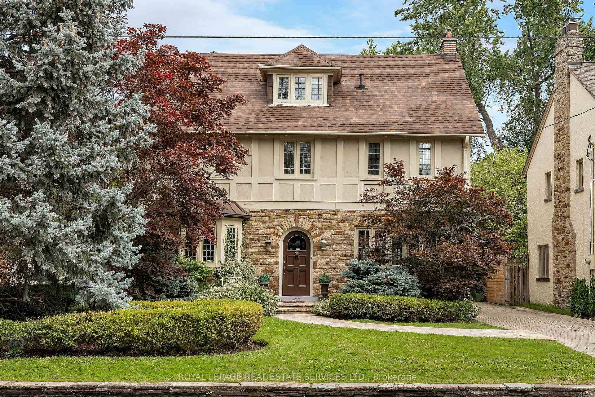 Welcome to 95 The Kingsway, a stunning centre hall home located in one of Toronto's most coveted west end neighborhoods.