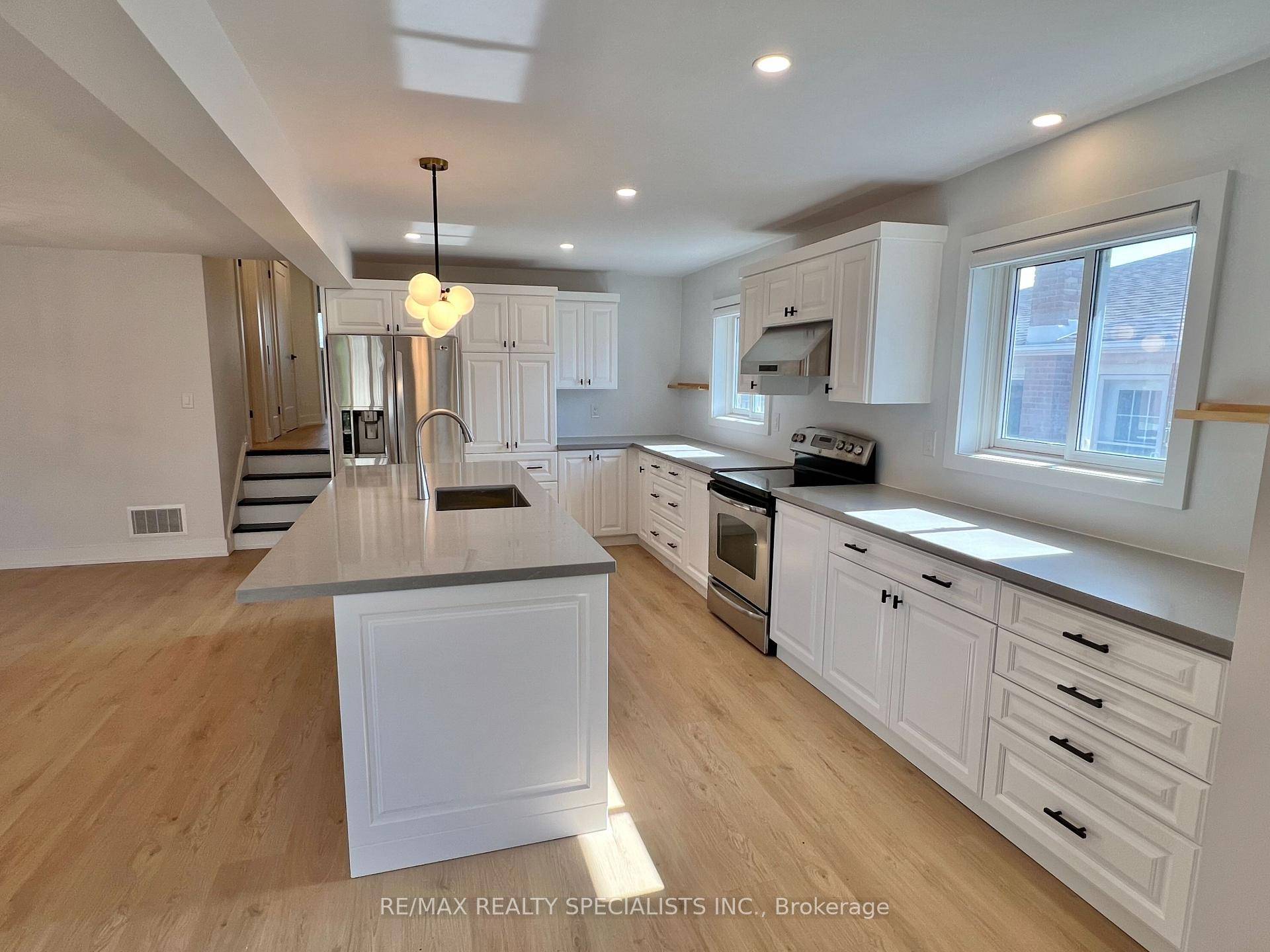 Newly Renovated In Central Mississauga 2 1 Bedroom 1 Full Bath Semi Detached with backyard.