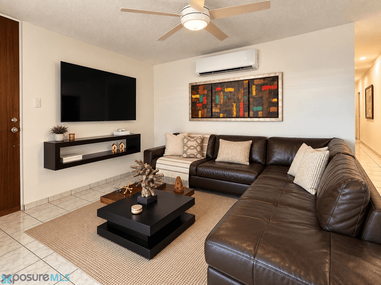 AVE. 65 DE INFANTERIA Apartment Carolina