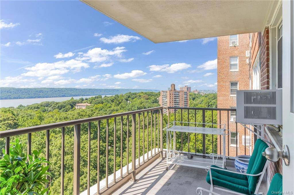 Welcome to 4555 Henry Hudson Parkway 1101, an impeccably renovated co op in the heart of Riverdale.