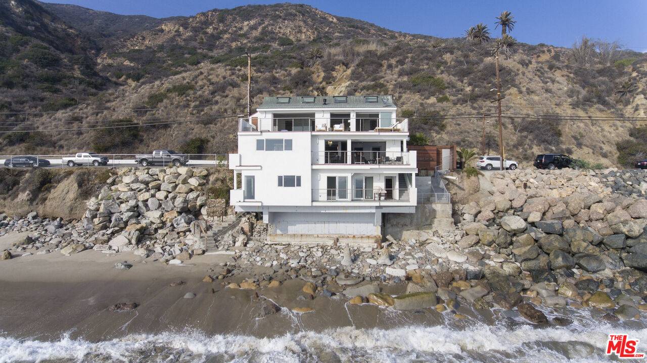 19562 PACIFIC COAST HWY 3BR Malibu La
