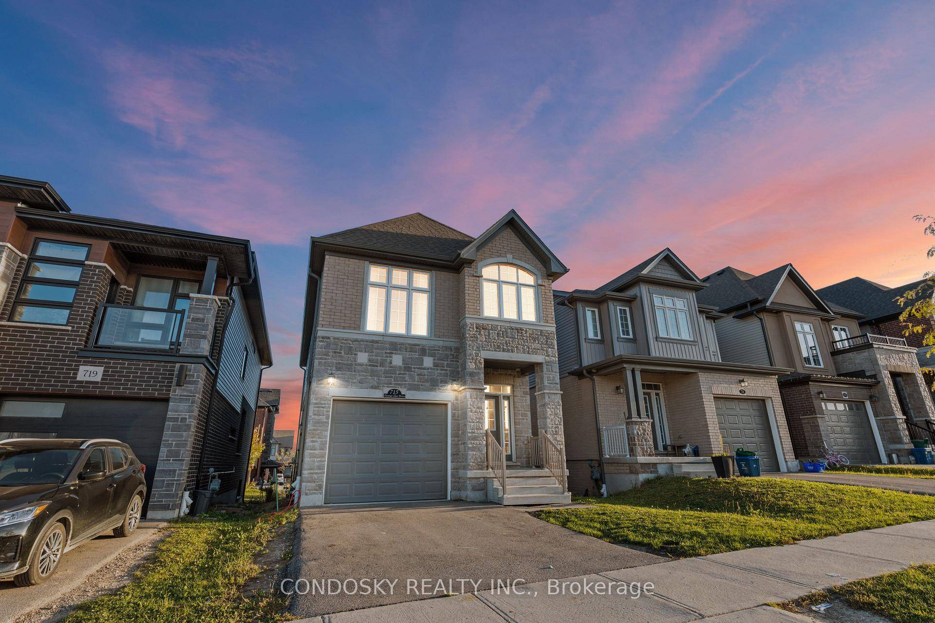 Beautiful 4 Year New Detached Home In Prestigious Highly Desirable Doon South !