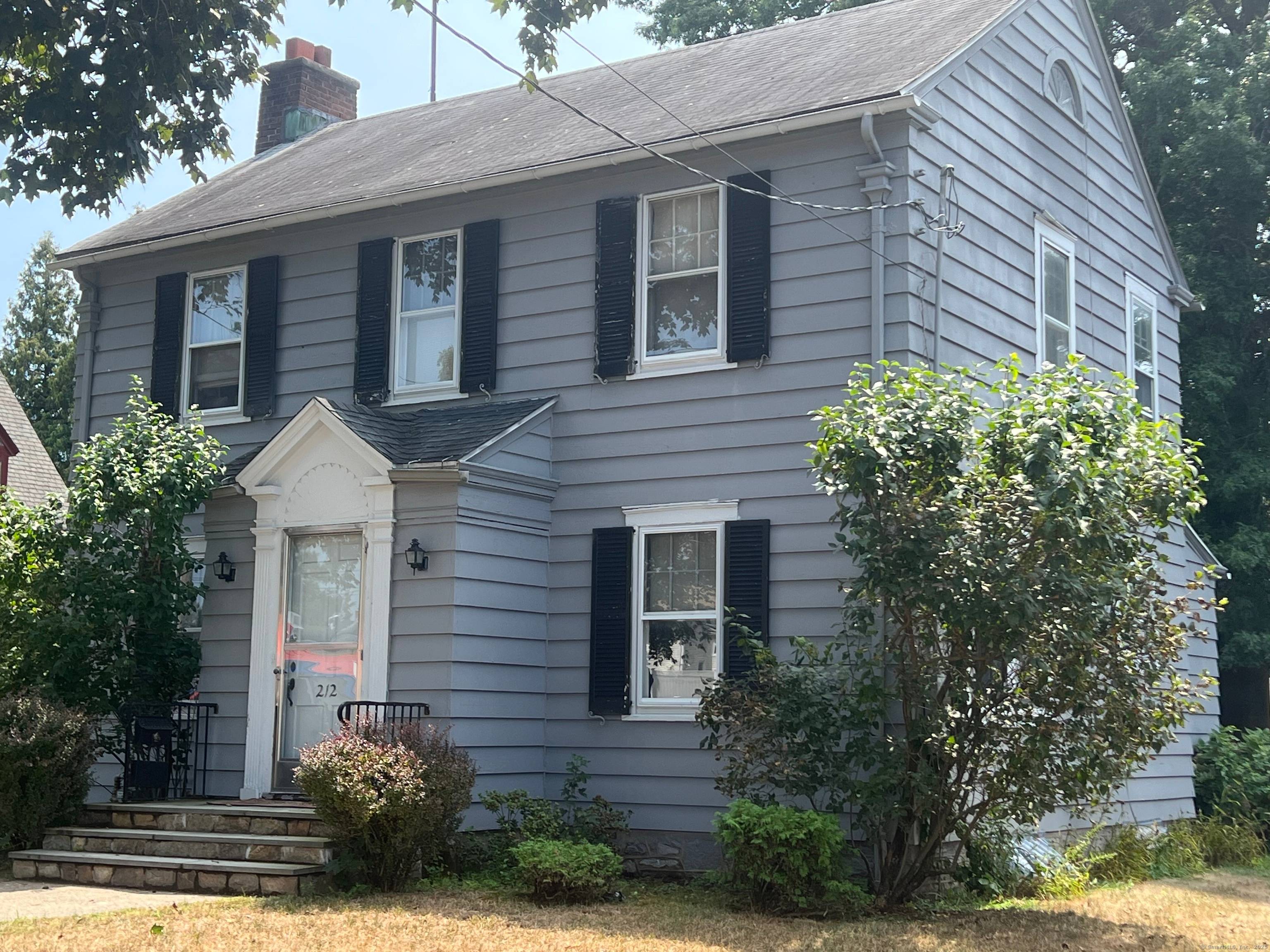 Beautiful Colonial located in the Beardsley Park area.