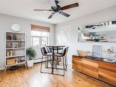This beautifully updated 1 bedroom condo in Collingwood is a must see !
