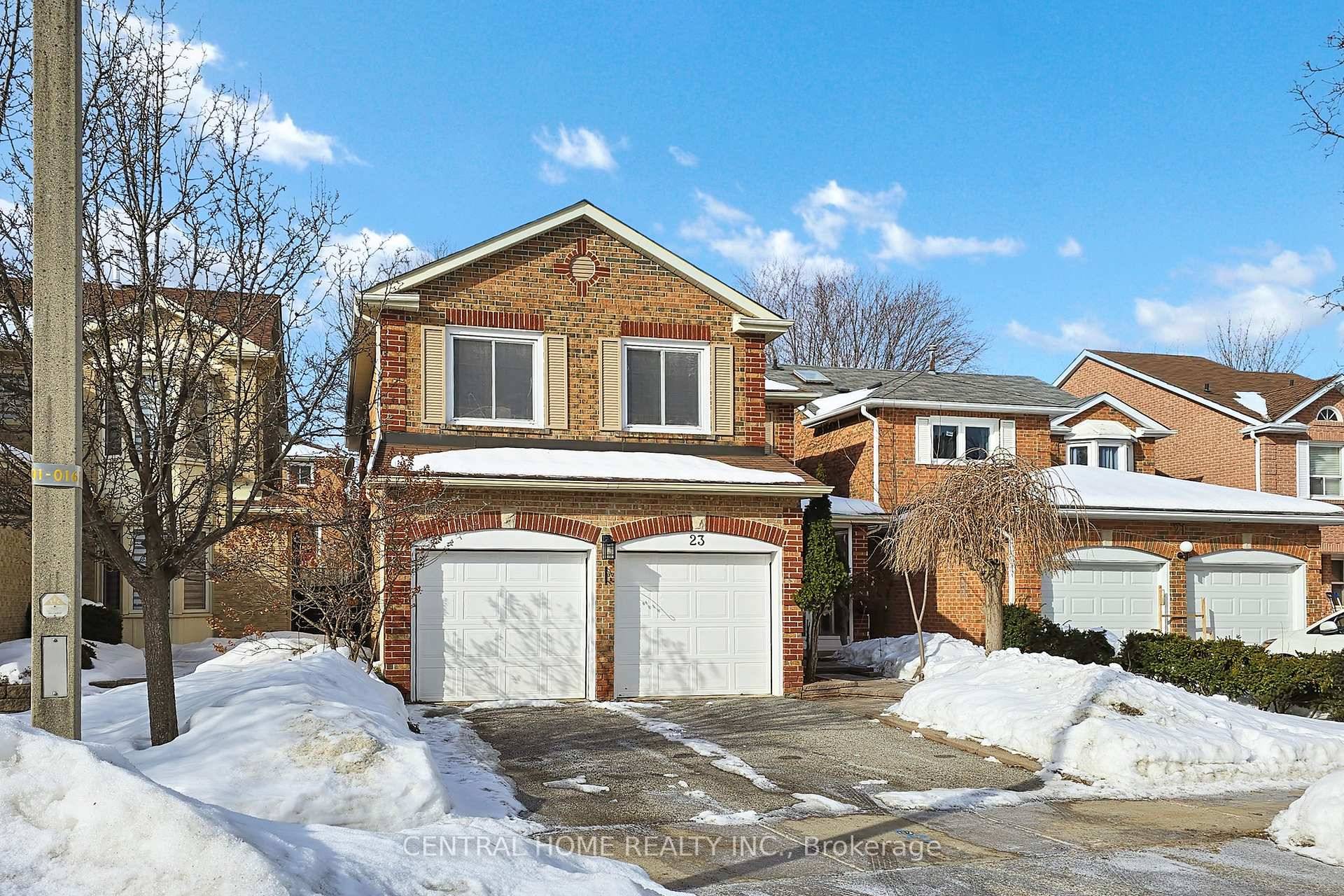 A Beautiful Home To Make Amazing Family Memories in Prime Location In Thorn Hill.