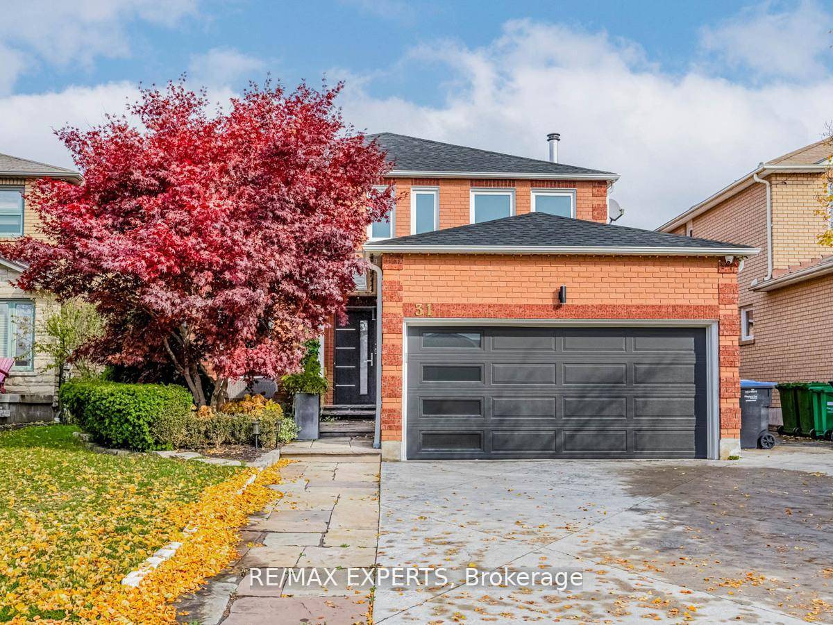 Welcome to 31 Pembrook Street Bolton a beautifully presented family home on a peaceful street in Caledon's sought after Bolton East.