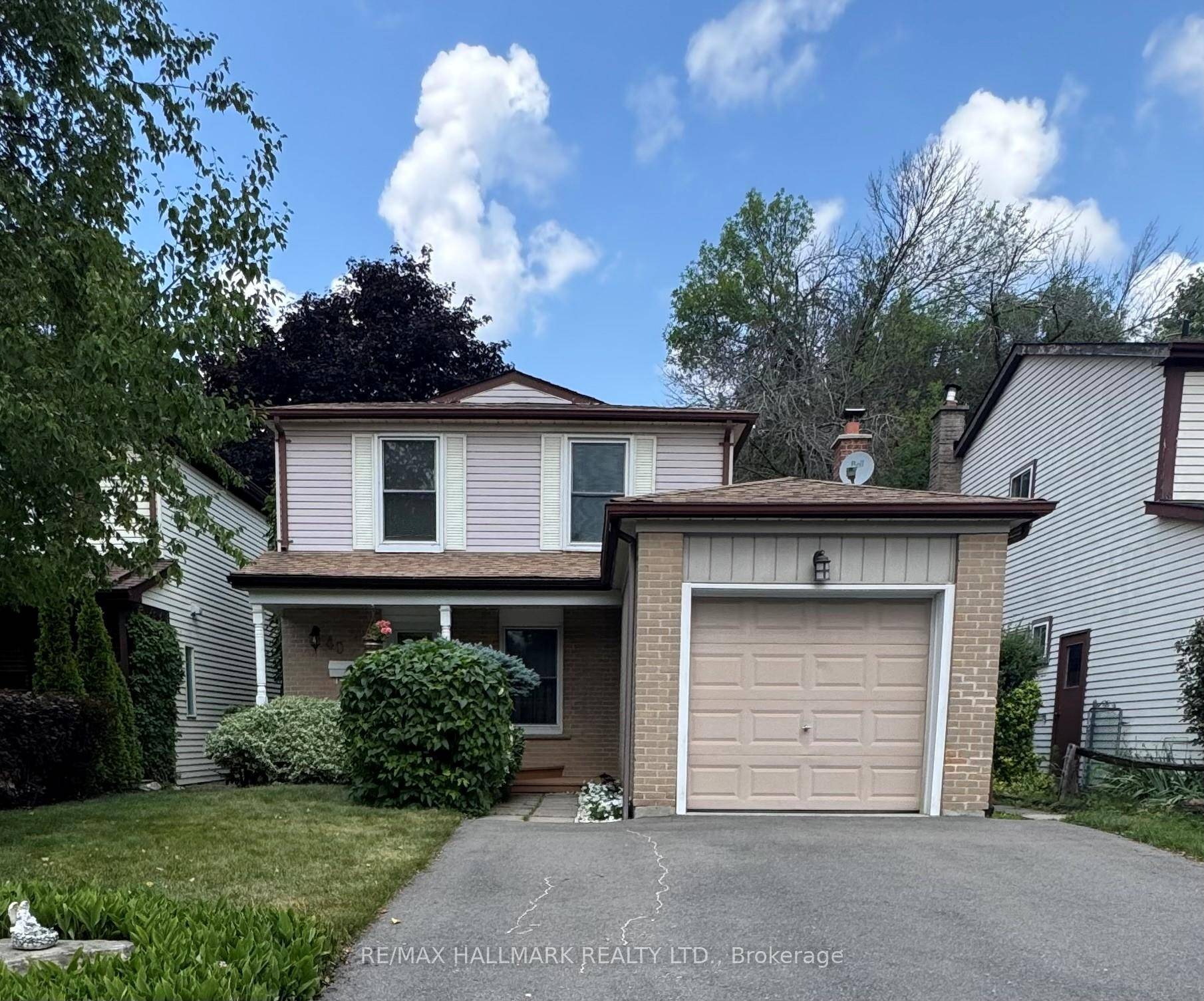 Located in the highly desirable North Richvale neighborhood, this well maintained 4 bedroom, 2 storey home offers a great opportunity for families, investors, or those looking to add their personal ...