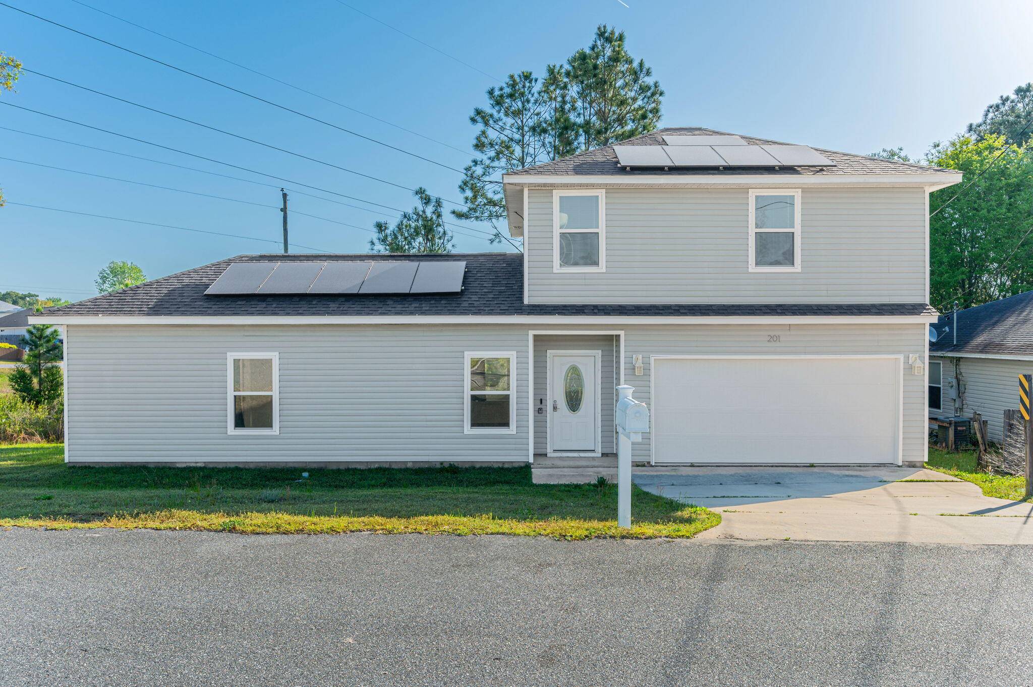 Modern 3 Bedroom Home No Bank Needed !