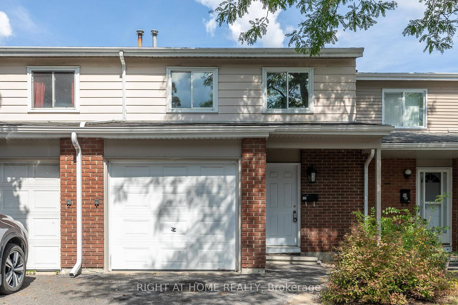 Discover this First Time Home Buyer Delight, beautifully renovated from top to bottom 4 BEDROOM town home with GARAGE in the secluded community of Southvale Crescent with in walking distance ...