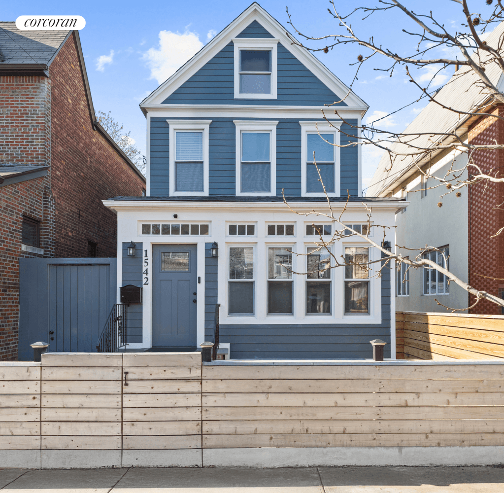 Breukelen became Brooklyn and Midwout middle wood became Midwood as Dutch changed to English ; this property sits in this highly desirable section of Brooklyn, where the preponderance of homes ...