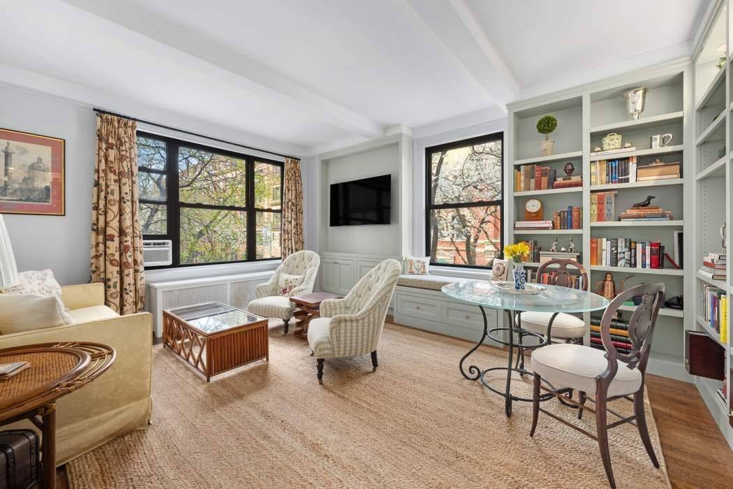 Beautiful light, park amp ; tree views await you in this Cheery 1 Bedroom home.