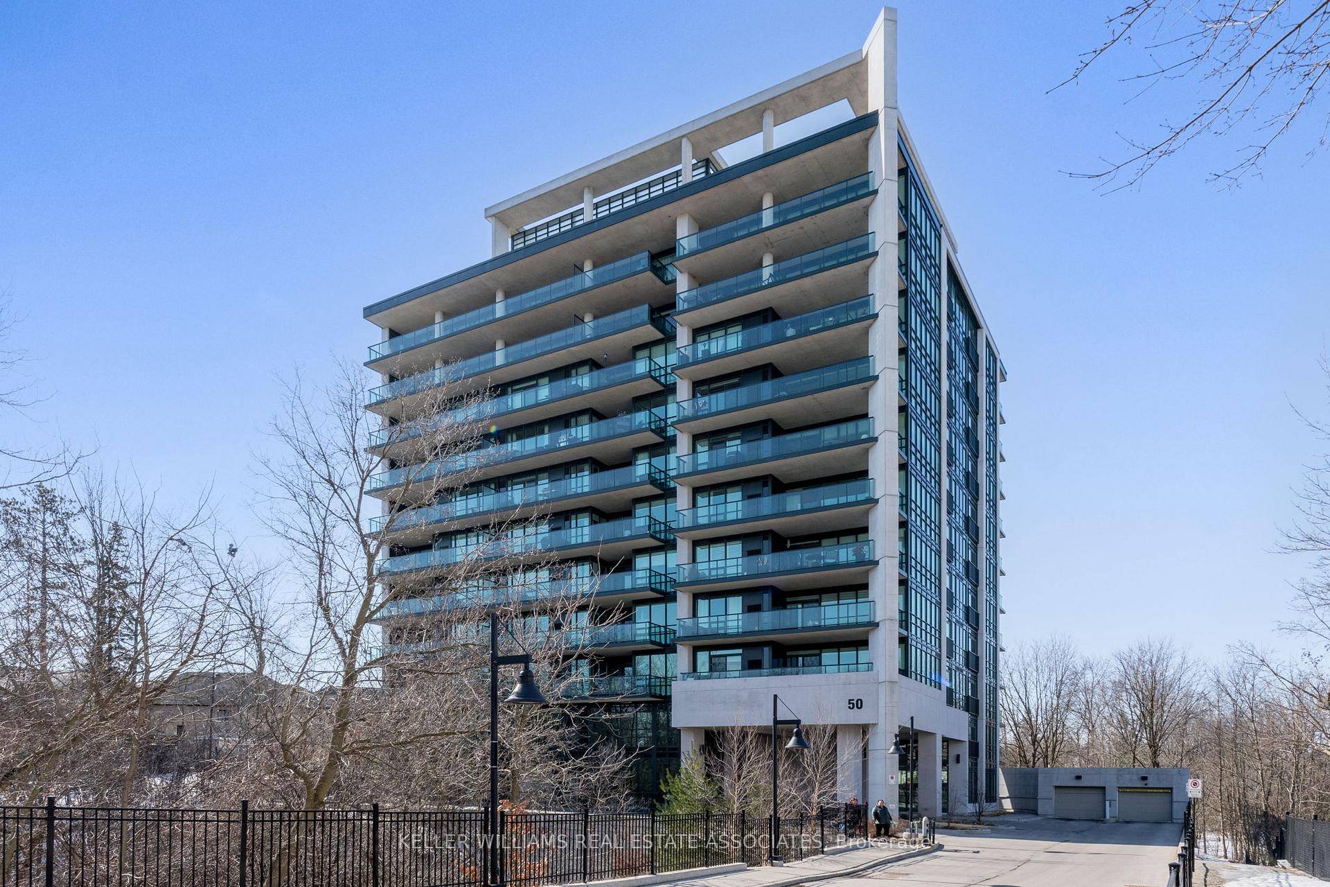 Luxurious 11 Story High End Condo With Gorgeous Views Of Lush Green Forest amp ; Peaceful Surroundings.