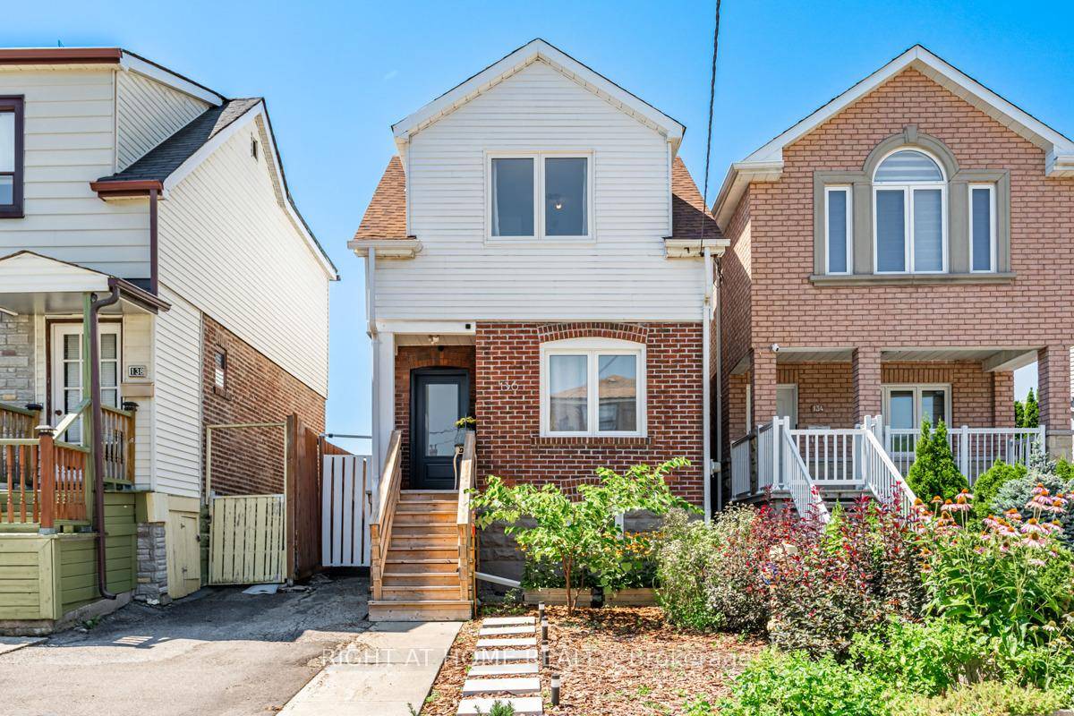 Welcome to this beautiful detached home that perfectly blends charm, comfort, and convenience.
