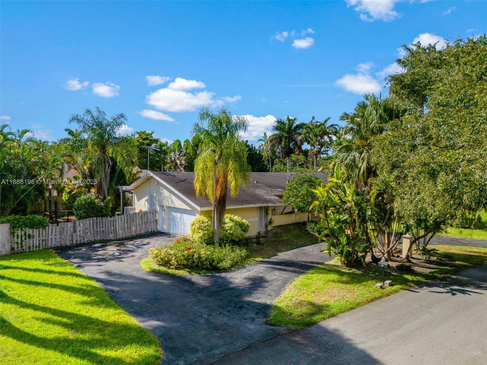 Spacious 4 bedroom, 2 bath home in the highly sought after community of South Palmetto Bay !