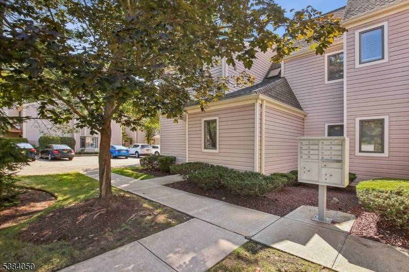 Welcome to Campagna at Montville, a highly sought after 55 community offering comfort, style, and convenience.