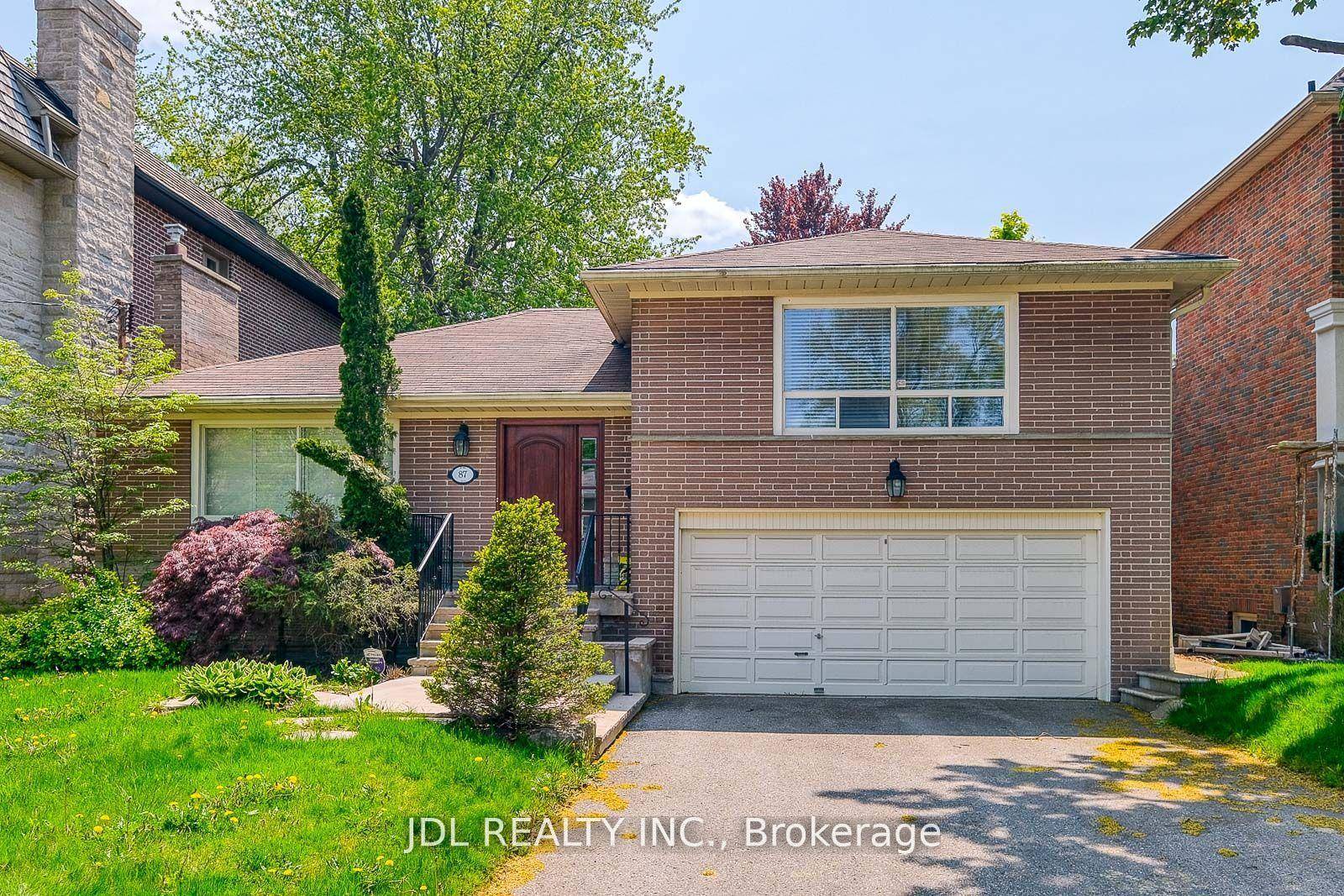 Opportunity To Live In One Of The Most Desirable Neighborhoods In Toronto.