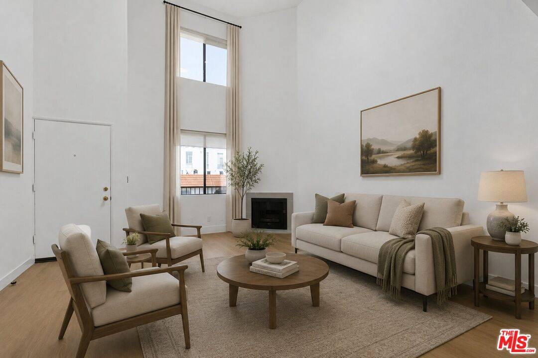 3939 Moore St 4BR Marina Del Rey La