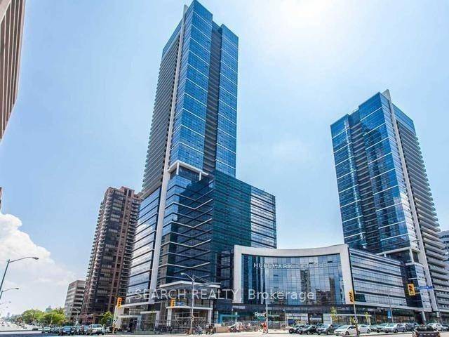 922 SQF, 2 Bedroom 2 Bathroom, Freshly painted Corner Suite in the Prestigious Hullmark Centre Condominiums.
