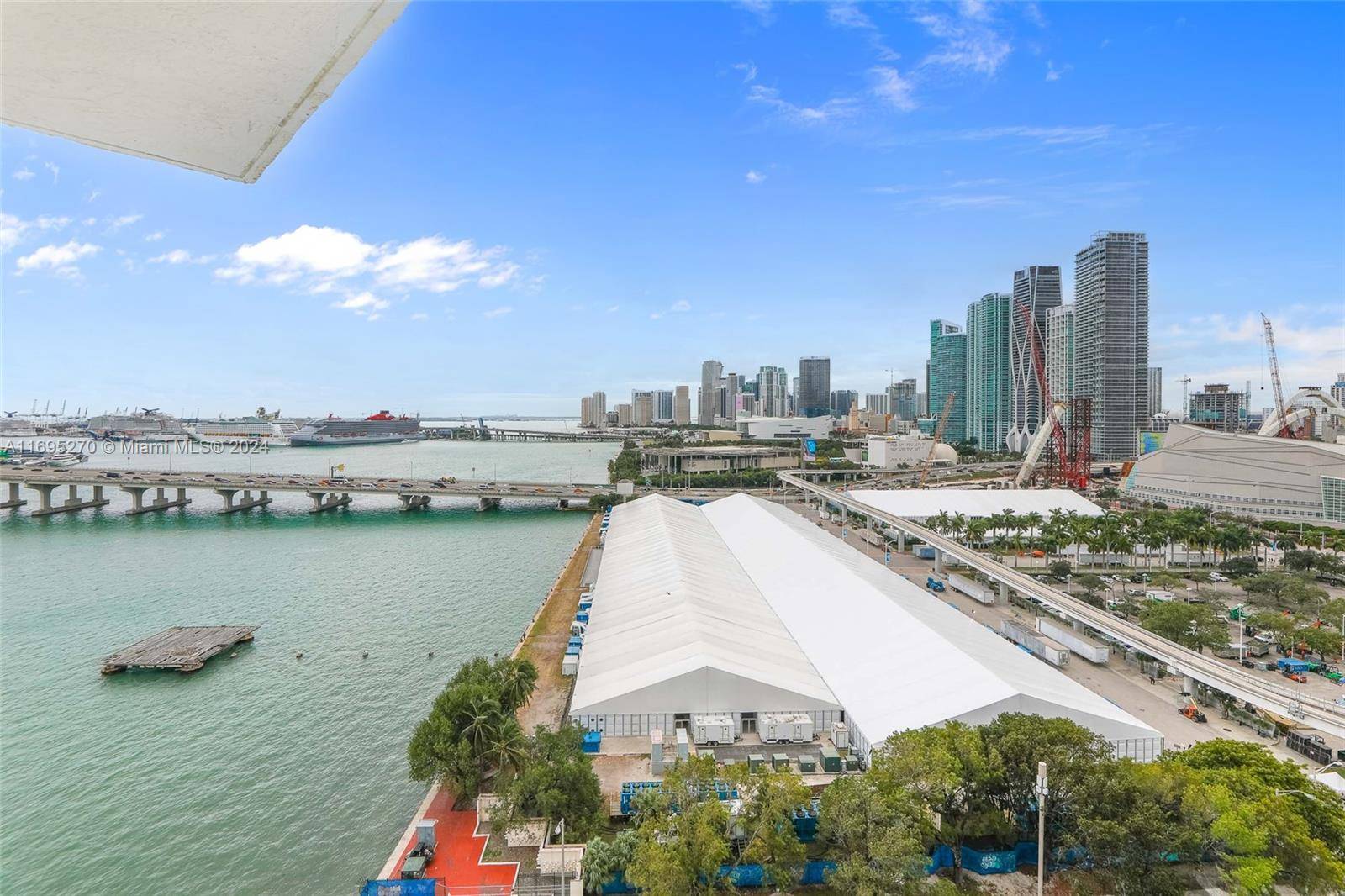 Discover this beautifully remodeled and fully furnished 1bedroom, 1.