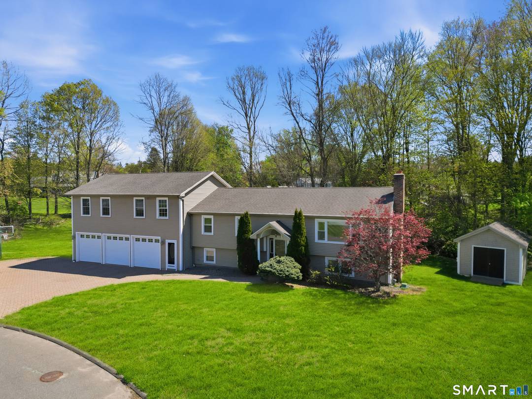 Experience the warmth and beauty of this spacious and versatile 3, 200 sq.