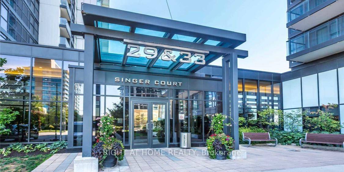 FULLY FURNISHED, a large 700 SF, 1 BEDROOM DEN amp ; 116 SF BALCONY, with a beautiful unobstructed view overlooking the eastern city skyline.