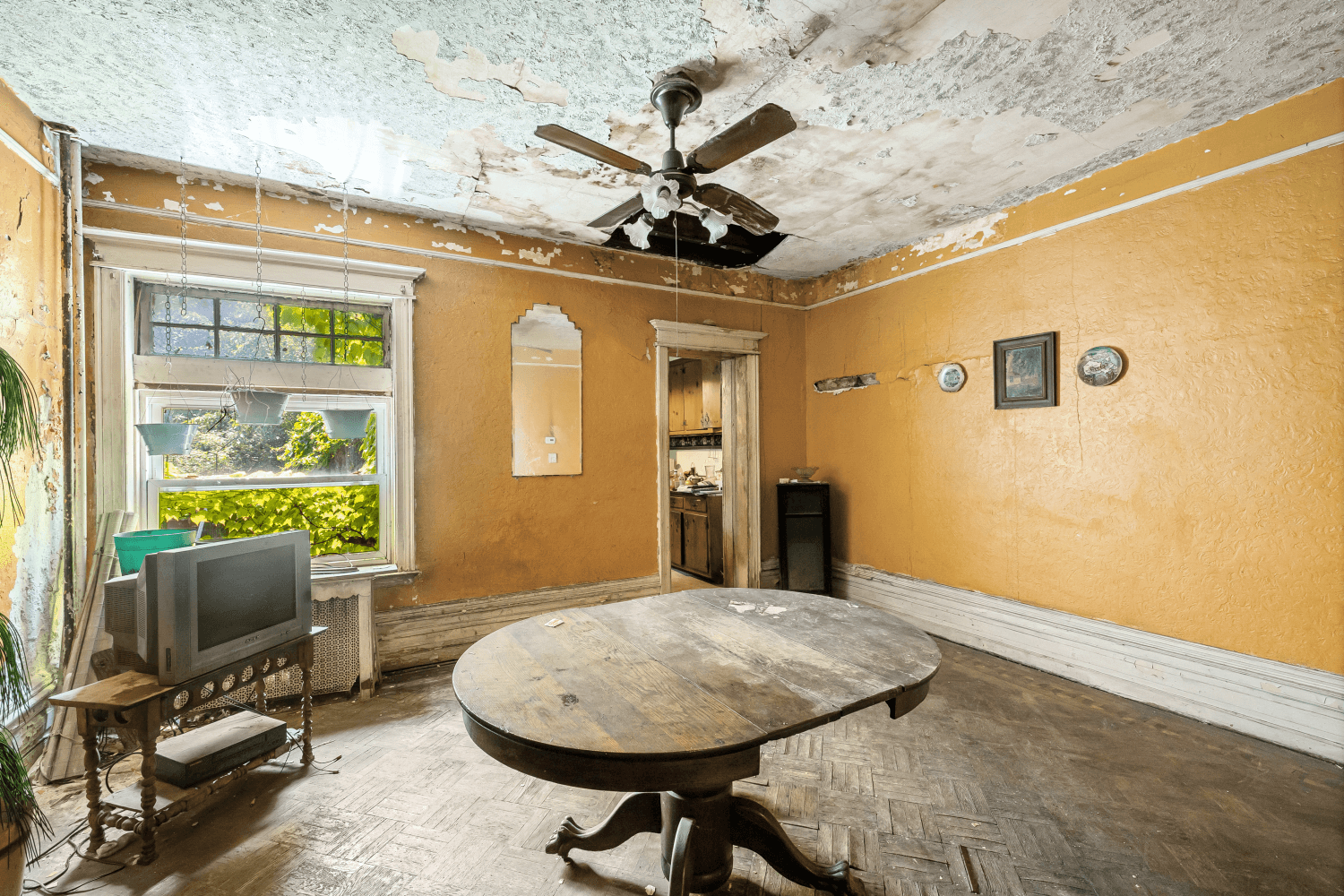 Welcome to 1072 Union Street a rare opportunity to own a single family home in the heart of Crown Heights, Brooklyn.