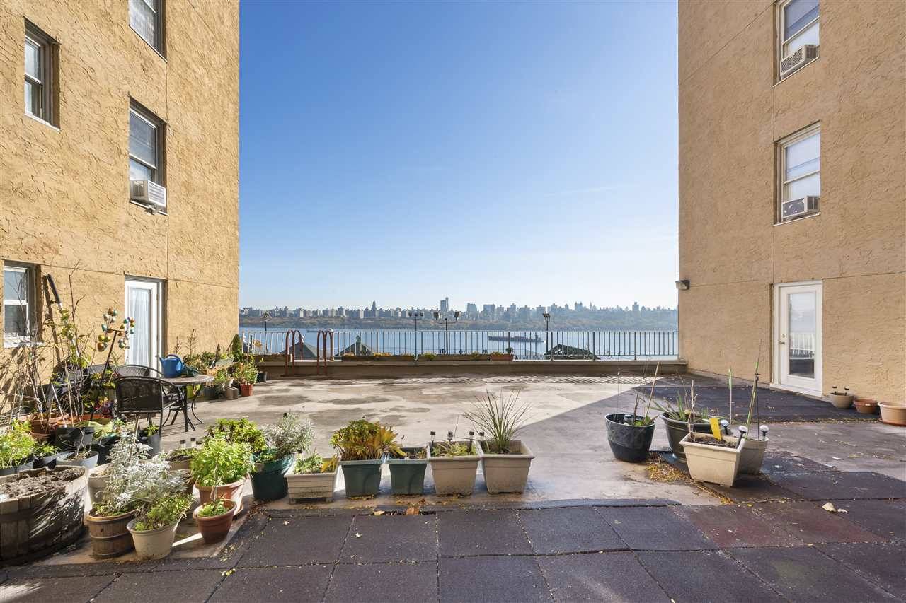 8650 BLVD EAST Condo New Jersey