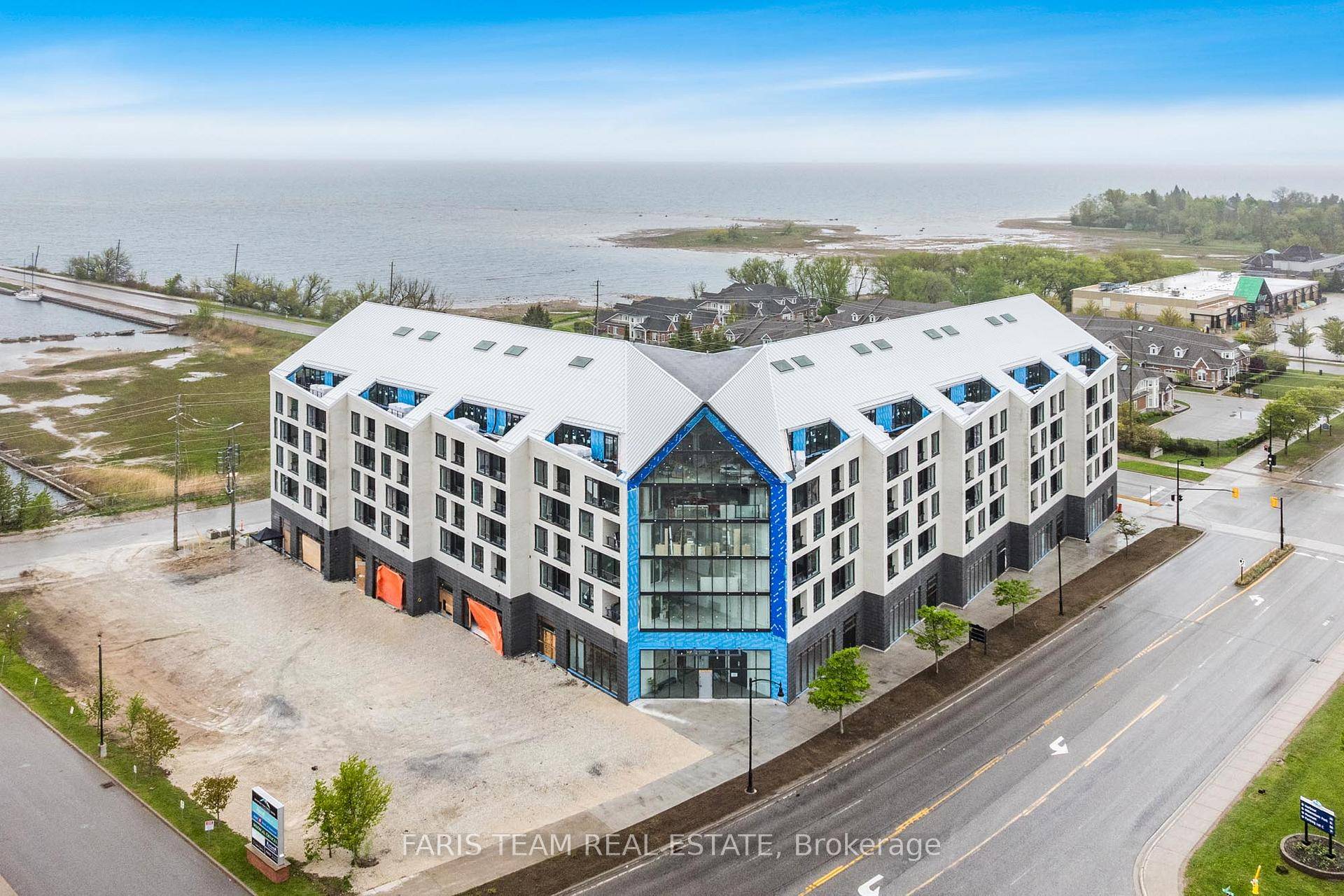 Top 5 Reasons You Will Love This Condo 1 Here's your opportunity to own one of the few remaining suites at Harbour House, Collingwood's sought after new development just steps ...