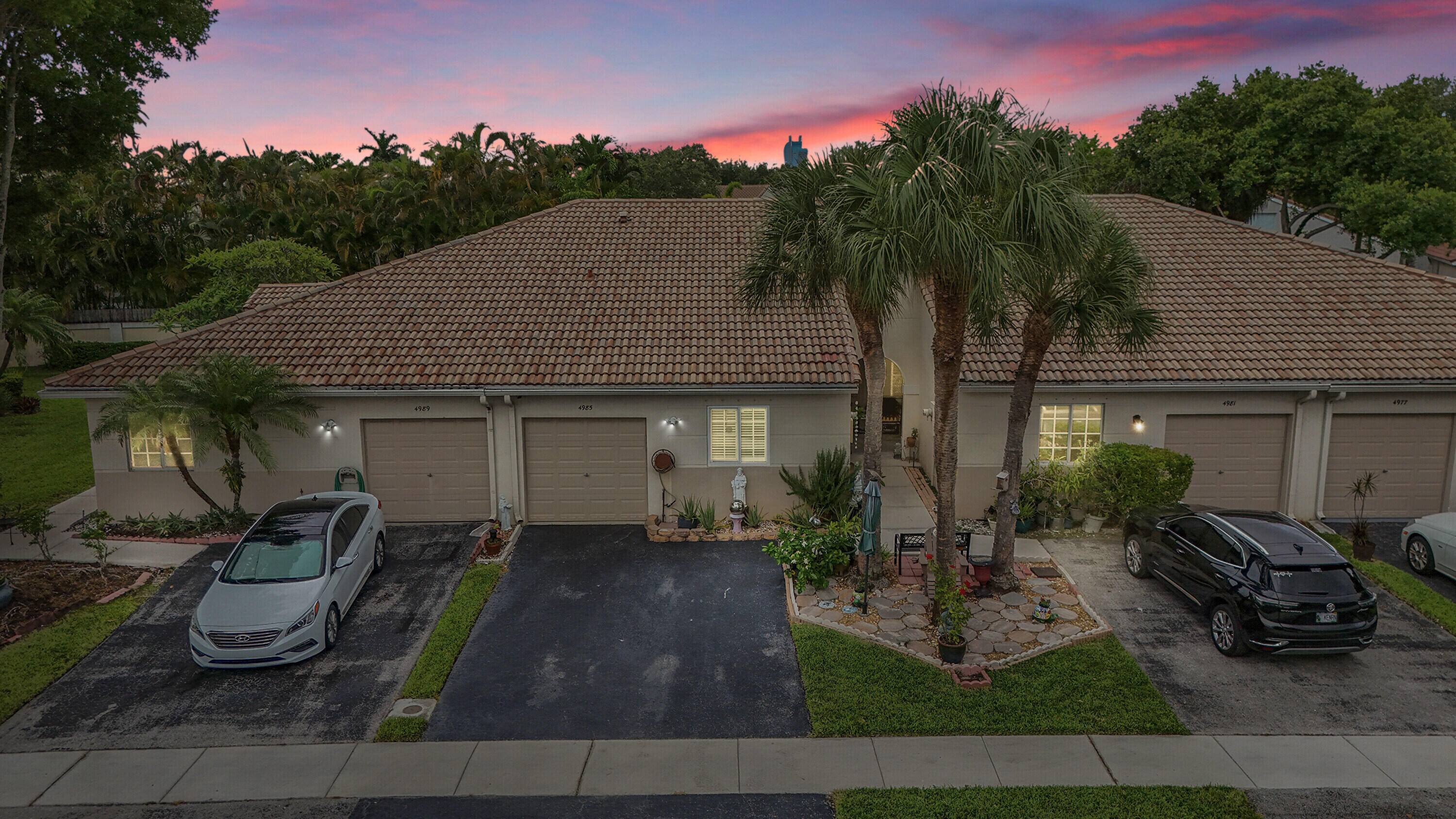 BEAUTIFUL UPDATED 2 2 VILLA PRIME FORT LAUDERDALE LOCATION !