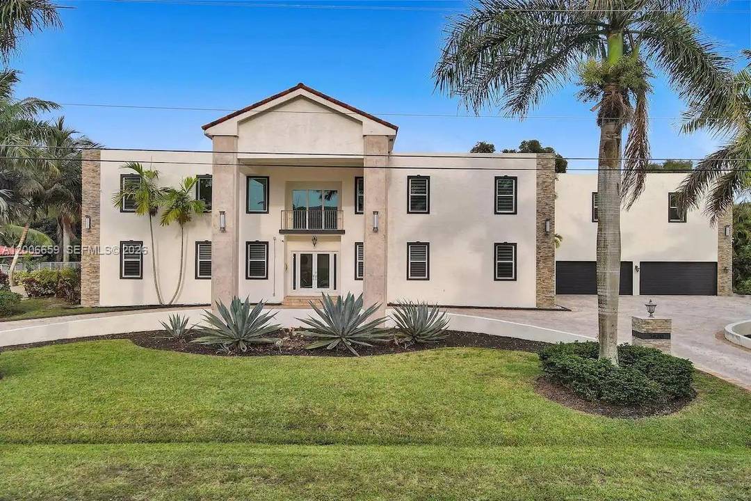 Big homes are common this one is on another level.