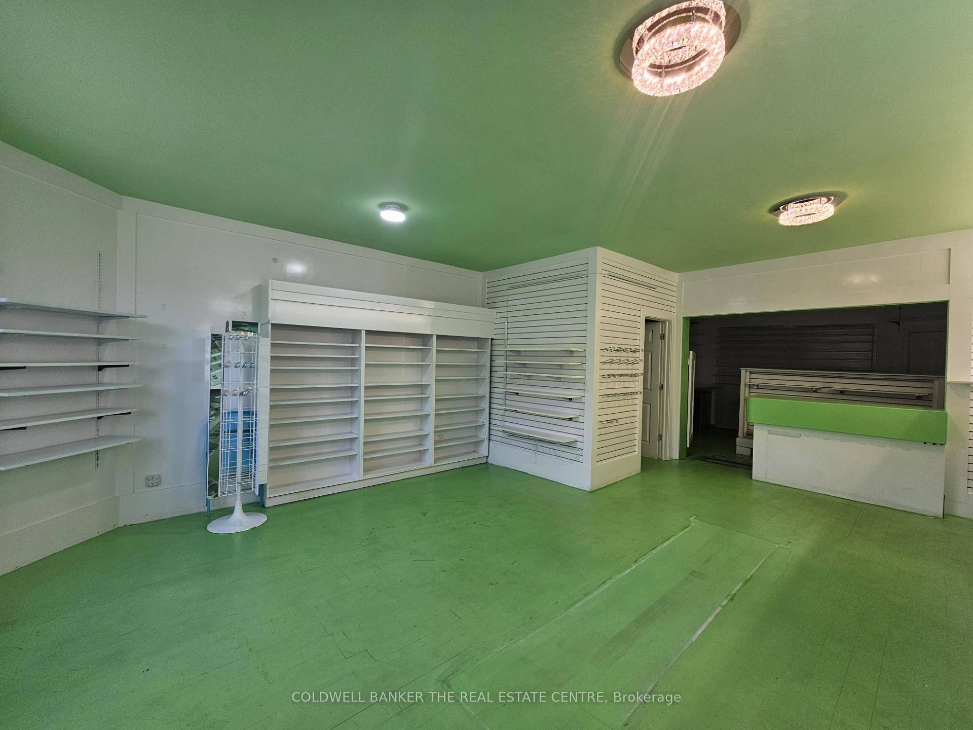 650 s. f. recently professionally cleaned store front available for Lease.