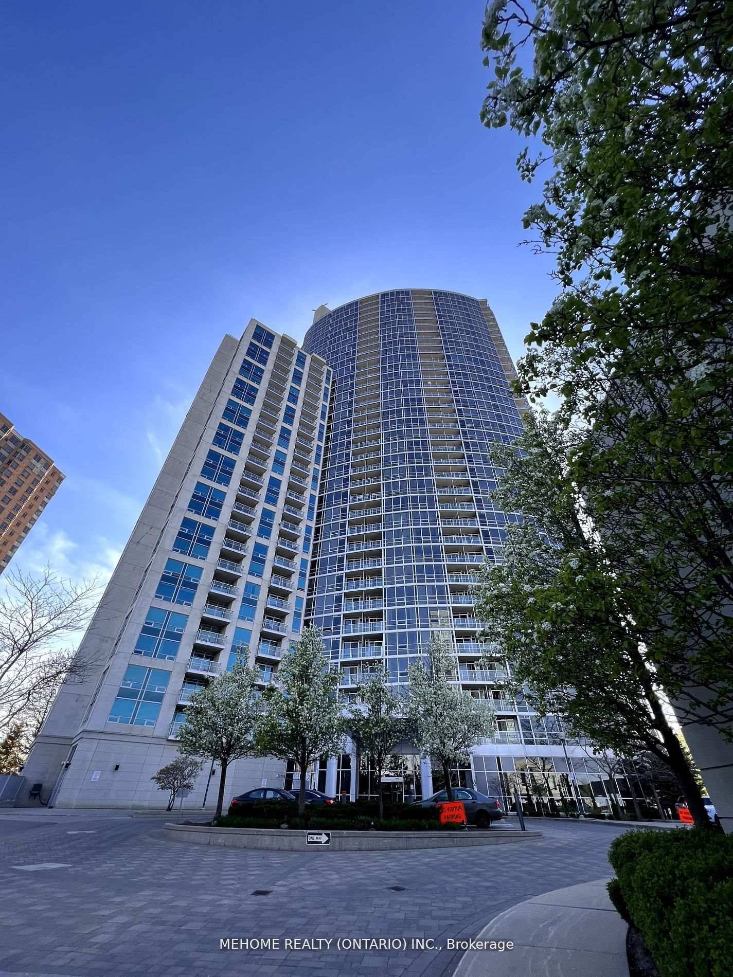 Enjoy comfortable living in this generously sized 900 sq ft, 2 bedroom, 2 bath unit on the 18th floor of 83 Borough Drive.