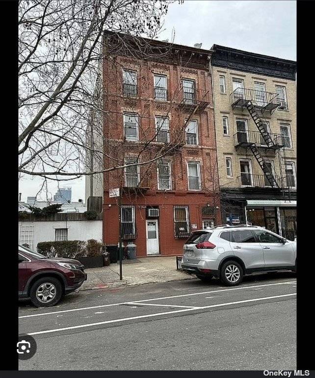 Remarkable opportunity for investment property.