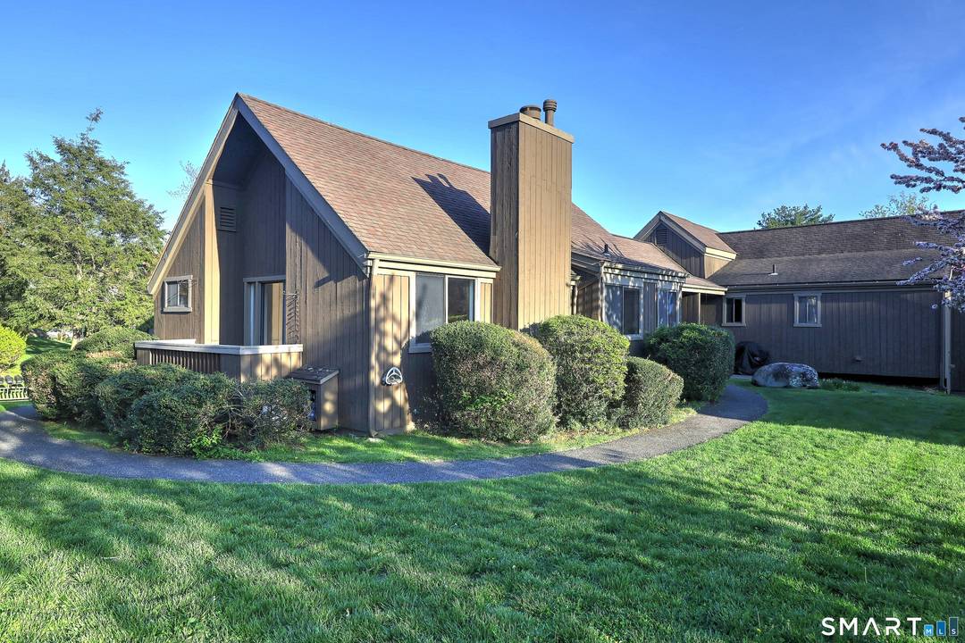 Welcome to 619B Erie Lane, located in the highly sought after Oronoque Village an active 55 resort like community.