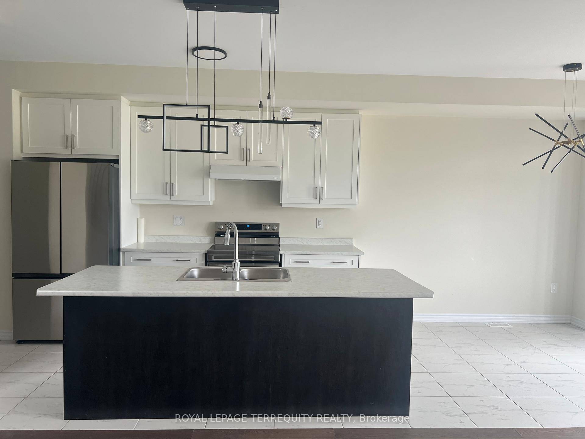 Welcome to 169 Vanilla Trail Modern Living in the Heart of Thorold.