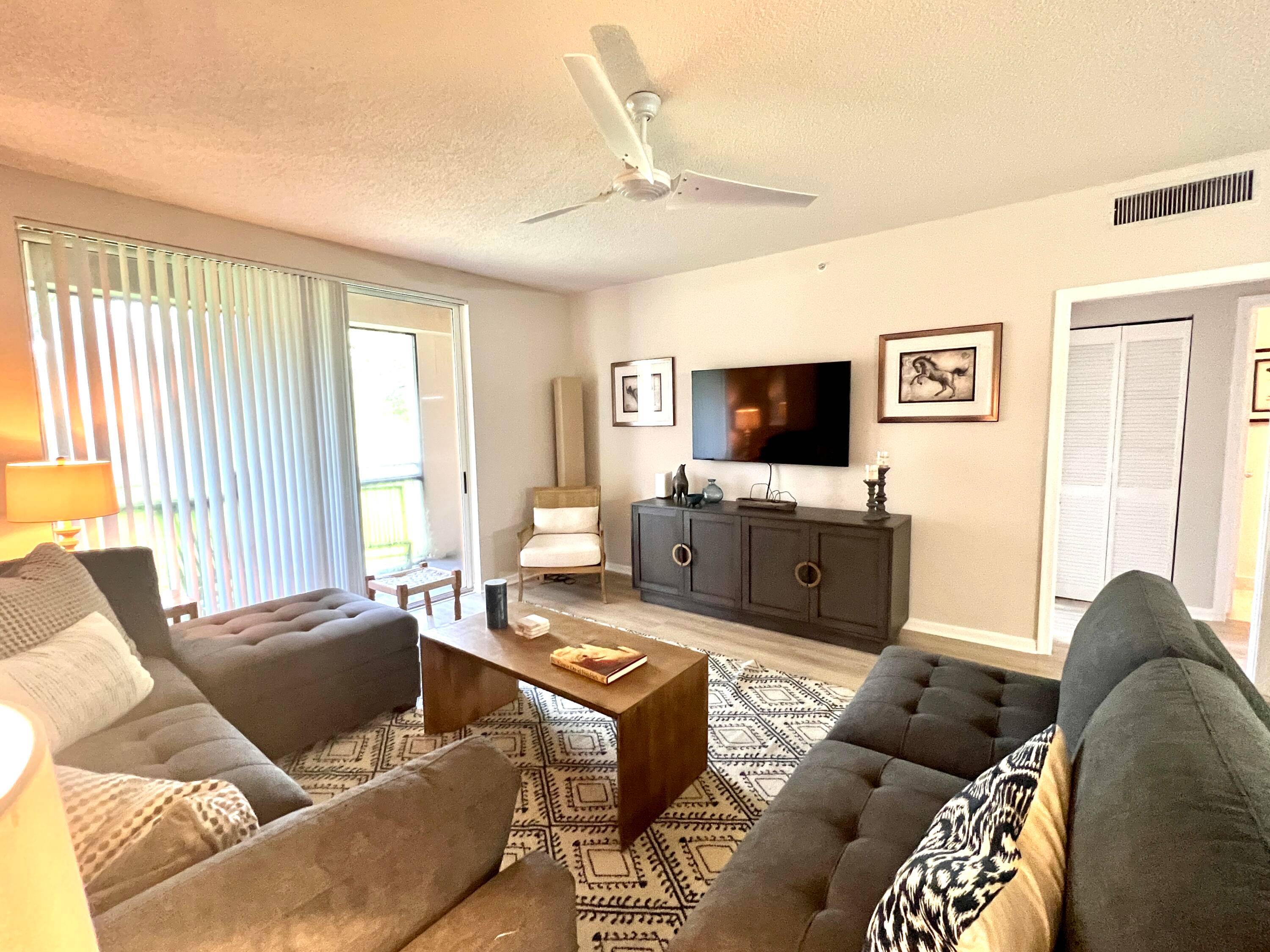 Exquisite 2 bedroom 2 bathroom apartment in Saint Andrews at the Polo Club, the best apartment community in Wellington.