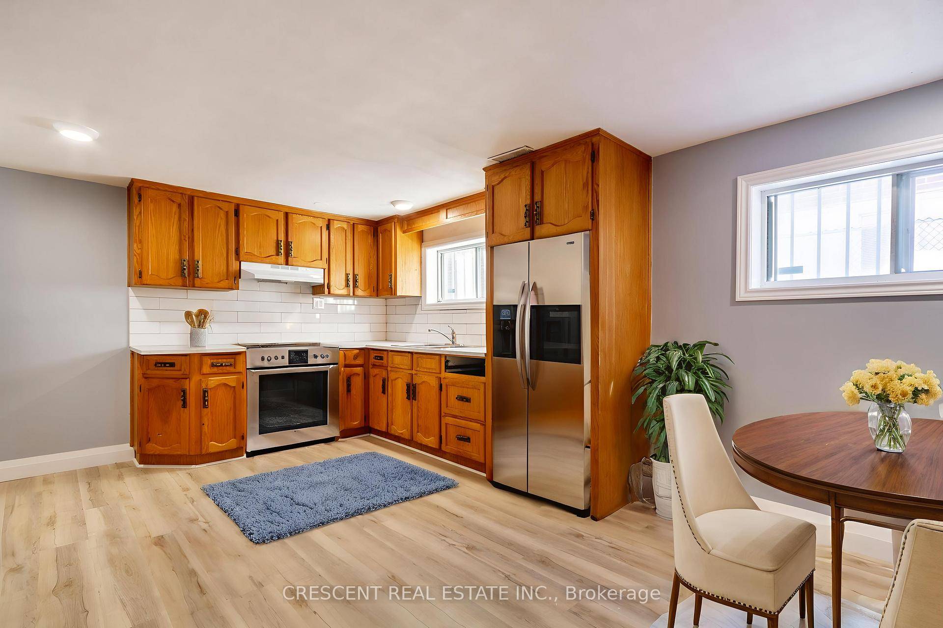 Freshly Renovated Move In Ready Unit.