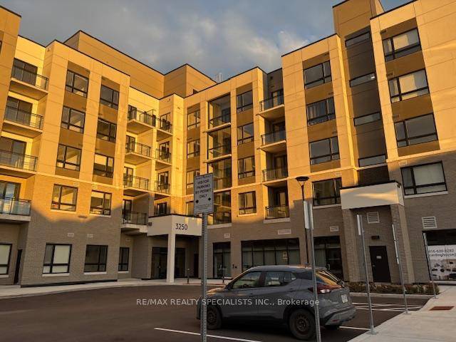 Brand New 2 Bedroom Corner Suite for Lease in Oakville's Coveted Carding House !