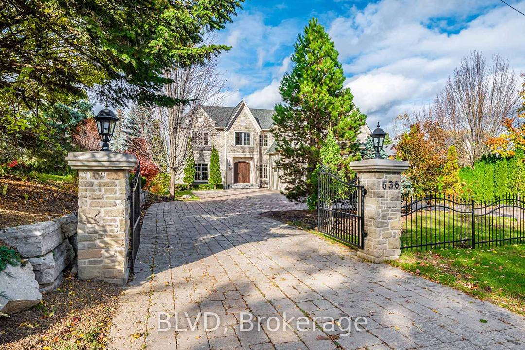 Experience the pinnacle of lakefront luxury at this exceptional 6, 400 sq.