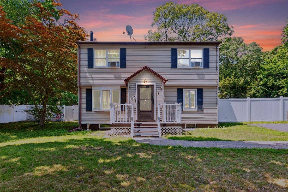 Welcome home to 4 Myrtle Lane, Coram, NY 11727 !